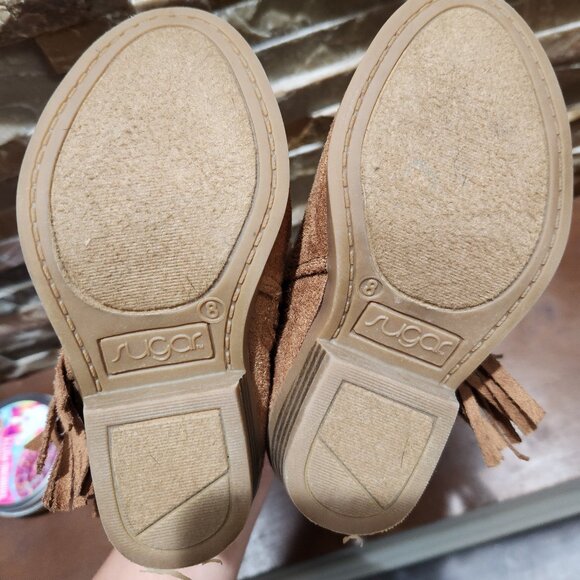 Sugar Tan Suede Booties with Fringe Size 8 - Picture 2 of 7